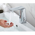 F018 Sensor automático de grifo eléctrico Mezclador de agua Baño DC Sensor grifo